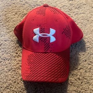 Under Armour hat blitzing